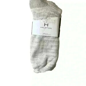 Halston NWT Thermal Heat Fully Cushioned Socks Terry